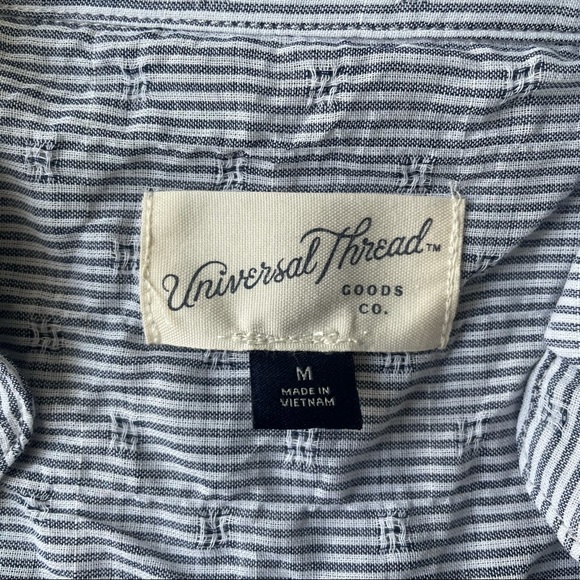 Universal Thread Top - Picture 4 of 6